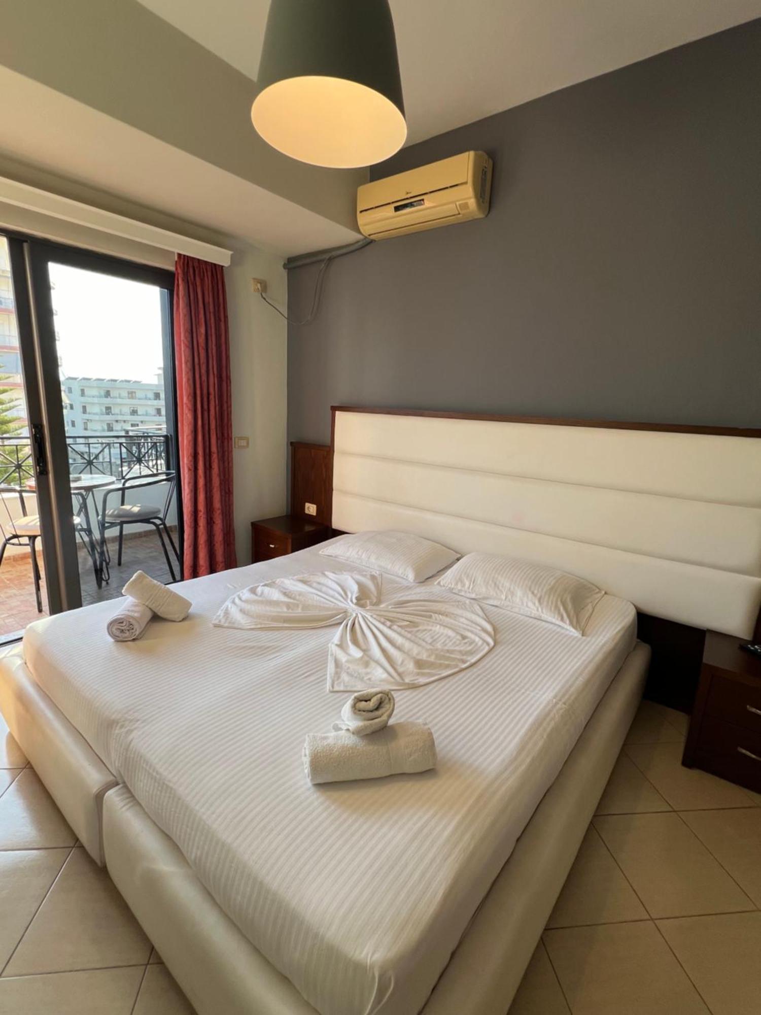 Prive City Hotel Sarandë 외부 사진